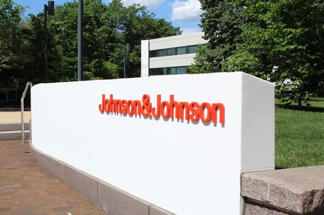 J&J دستگاه IVL را در اروپا راه اندازی کرد. Medtronic به دنبال قدم زدن برای بیماران بیشتر است