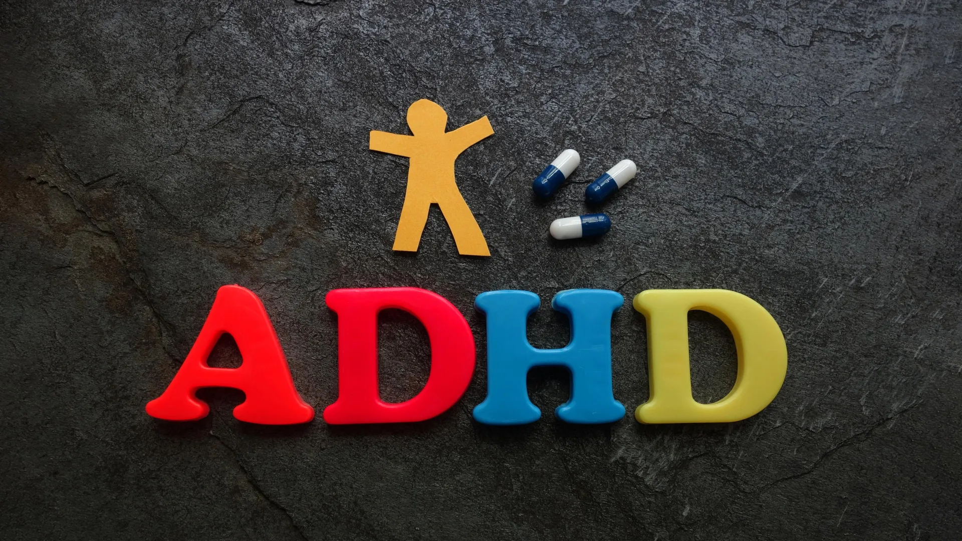 چرا این تعداد زیادی از کودکان کوچک که ADHD دارند ، درمان نادرستی دارند؟