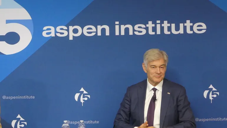 Oz kapatma, Medicaid kesintileri, Medicare Advantage denetimleri ve daha fazlası hakkında konuşuyor